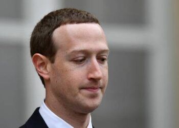 Tài sản của Mark Zuckerberg ‘bốc hơi’ 100 tỉ USD trong năm nay
