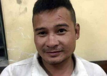 Tạm giam ông bố chém cảnh sát vì xin bỏ qua vi phạm cho con trai bất thành