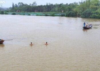 Tìm thấy thi thể nam sinh lớp 9 nhảy cầu tự tử ở Quảng Nam