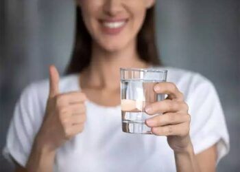 Uống đủ nước nhưng sai cách vẫn gây hại cho cơ thể