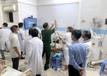 Vụ 12 người trên tàu neo đậu gần Côn Đảo tử vong: Người sống sót nói gì?