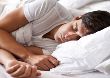 4 thói quen vào buổi tối của đàn ông sau 35 tuổi sẽ giúp sống thọ