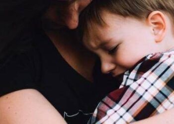 5 hành vi này đều là biểu hiện EQ thấp, cha mẹ phát hiện sớm có thể giúp con sửa chữa kịp thời