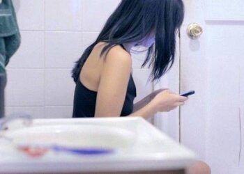 6 sai lầm khi đi vệ sinh gây hậu quả nghiệm trọng, có thể đột tử bất kỳ lúc nào, đáng tiếc nhiều người mắc phải