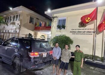 cong an tp hcm bat nhom chuyen dot nhap biet thu Công an TP HCM bắt nhóm trộm liên tỉnh chuyên đột nhập biệt thự Công an TP HCM bắt nhóm chuyên đột nhập biệt thự