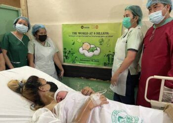 Công dân thứ 8 tỷ của thế giới là một bé gái người Philippines