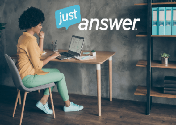 Cụ ông kiếm 2,8 tỷ đồng/năm bằng nghề trả lời câu hỏi người lạ trên Internet