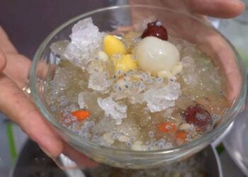 Đặc sản lạ ở Ninh Thuận là “lộc trời cho”, lấy từ trên cây xuống bán lên tới 300.000 đồng/kg