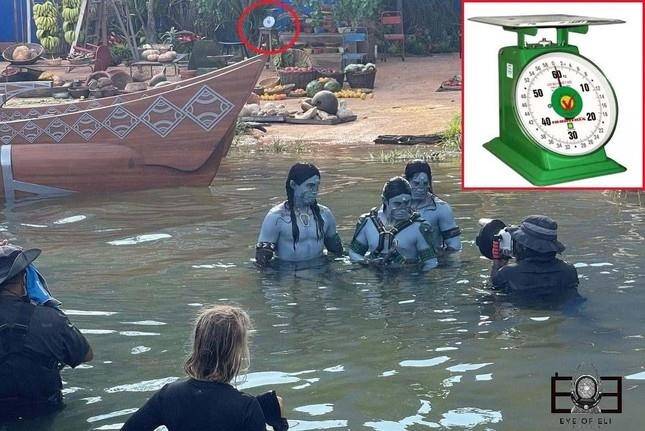 Dân mạng Việt phấn khích phát hiện cân đồng hồ Nhơn Hòa trong phim bom tấn Mỹ Dân mạng Việt phấn khích phát hiện cân đồng hồ Nhơn Hòa trong phim bom tấn Mỹ