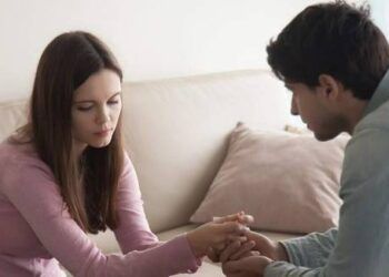 Dấu hiệu nhận biết đối phương đang thao túng tâm lý bạn