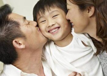 Dạy trẻ bướng bỉnh thế nào là đúng?