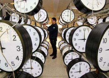 dieu gi xay ra neu thoi gian dung lai Điều gì xảy ra nếu chúng ta "ngưng đọng" thời gian? Điều gì xảy ra nếu thời gian dừng lại?