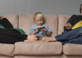 hoc bo me thong minh cach xu ly 6 thoi quen xau cua con cai Bật mí cách thông minh để xử lý 6 thói quen xấu của con cái Học bố mẹ thông minh cách xử lý 6 thói quen xấu của con cái