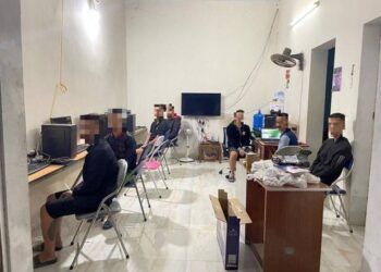 Làm giả CCCD để mở tài khoản ngân hàng online phục vụ đánh bạc