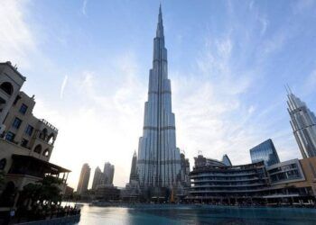 Làm thế nào người ta thiết kế được những tòa nhà "siêu cao khổng lồ"? Phức tạp hơn nhiều so với bạn nghĩ!