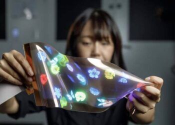 lg gay bat ngo khi tiet lo loai man hinh co the co gian LG gây sốc khi tuyên bố loại màn hình có thể co giãn và độ phân giải cao LG gây bất ngờ khi tiết lộ loại màn hình có thể co giãn