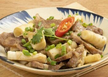 Măng rất ngon nhưng có 4 nhóm người càng ăn lại càng hại thân