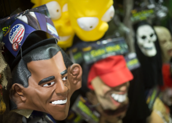 Người trúng tấm vé số độc đắc 2,04 tỷ USD nhận thưởng thế nào?