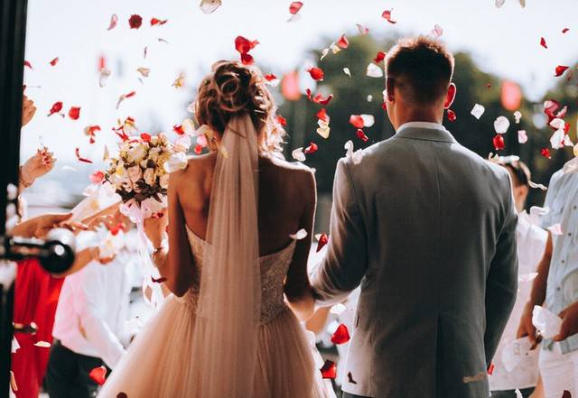Những lỗi 'chí mạng' trong đám cưới khiến tất cả bối rối
