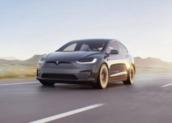 tesla trieu hoi hon 80 000 xe do loi phan mem va day an toan Tesla hơn 80.000 xe lỗi phần mềm và dây an toàn được thu hồi Tesla triệu hồi hơn 80.000 xe do lỗi phần mềm và dây an toàn