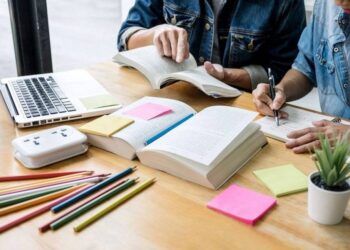 Thầy giáo 15 năm kinh nghiệm chỉ ra 6 'sự thật' bất ngờ về IELTS