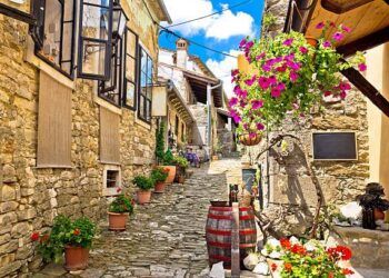 Thị trấn nhỏ nhất trên hành tinh, dân số không vượt quá 23 người