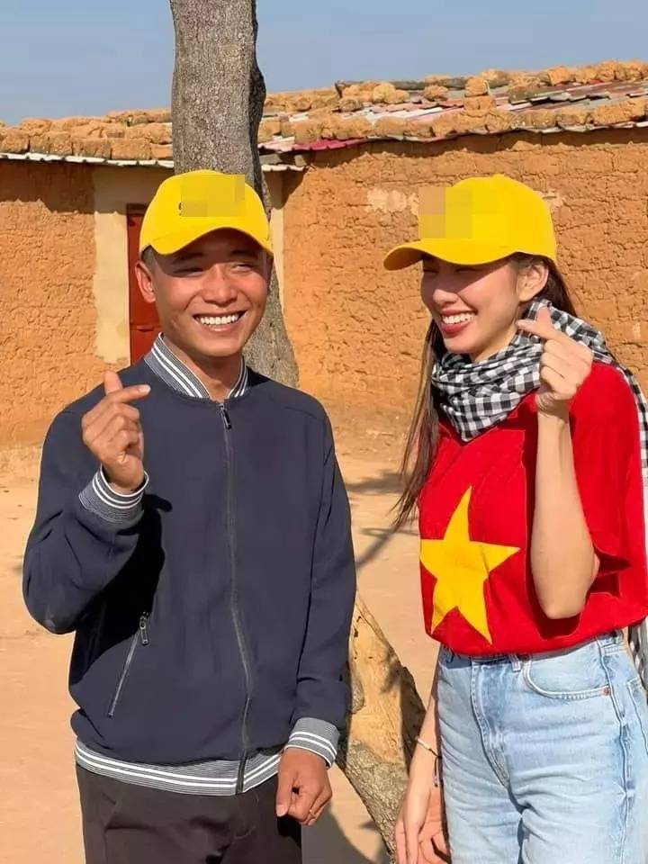 Thùy Tiên gây sốt khi đổi avatar Lôi Con và Quang Linh Vlog