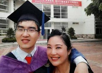 Bà mẹ đơn thân dạy con bại não vào ĐH Harvard bằng những phương pháp độc đáo