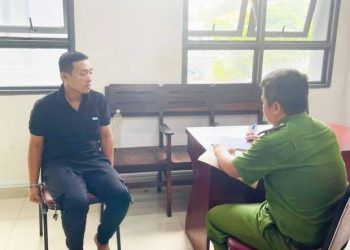 Bắt bảo vệ chung cư ở TP.HCM mang 4 ô tô của cư dân đi cầm cố