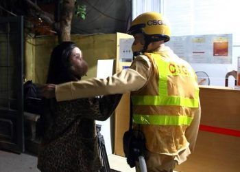 Chồng vi phạm nồng độ cồn, vợ liên tục gọi điện cầu cứu rồi lăng mạ CSGT