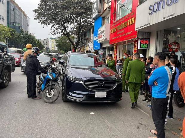 Công an thông tin vụ tài xế ô tô dùng vật giống súng đe dọa lái xe của ngân hàng Công an thông tin vụ tài xế ô tô dùng vật giống súng đe dọa lái xe của ngân hàng