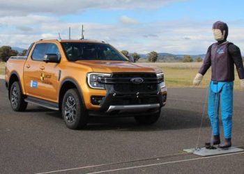 Công nghệ an toàn trên ô tô đang gây ra nhiều nguy hiểm nếu không hiểu và sử dụng đúng