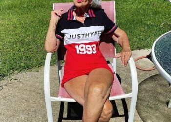 cu ba chat choi 94 tuoi tiet lo bi quyet tre trung Cụ bà 94 tuổi mang phong cách sống độc đáo tiết lộ bí quyết trẻ trung Cụ bà "chất chơi" 94 tuổi tiết lộ bí quyết trẻ trung