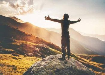 Học 5 'luật tự nhiên' từ cổ nhân, ai có đủ trước tuổi 30 đều thấy đời suôn sẻ, thênh thang hơn