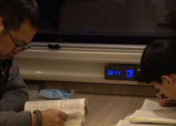 Khi con than chán học, đừng trách mắng: Cha mẹ khôn ngoan lập tức nói với con 3 câu này