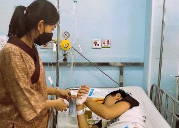 Kịp thời nhận ra bất thường, mẹ cứu con khỏi di chứng vì viêm não