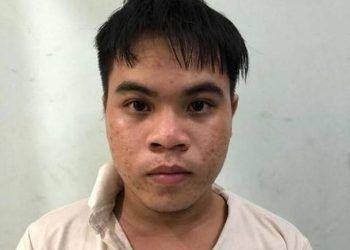 len mang xa hoi tim viec be gai sap bay yeu rau xanh Bình Dương: Lên mạng tìm việc làm, bé gái sập bẫy ''yêu râu xanh'' Lên mạng xã hội tìm việc, bé gái sập bẫy ''yêu râu xanh''