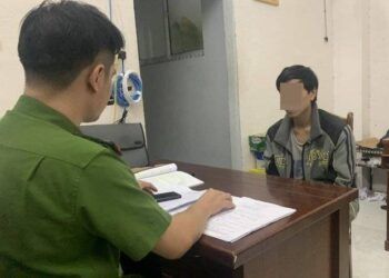 Nam thanh niên lợi dụng thông báo tìm trẻ lạc để tống tiền