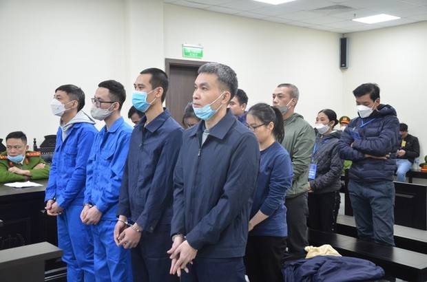 nga mu voi quy trinh van chuyen 30 000 ty dong ra nuoc ngoai cua ba trum Quy trình vận chuyển 30.000 tỷ đồng ra nước ngoài đầy tinh vi của bà trùm