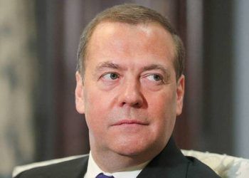Ông Medvedev: Nga đẩy mạnh sản xuất vũ khí hủy diệt mạnh nhất chống phương Tây