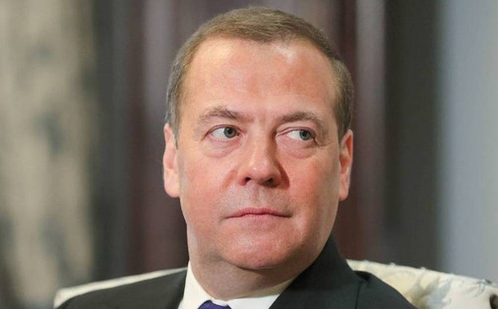 Ông Medvedev: Nga đẩy mạnh sản xuất vũ khí hủy diệt mạnh nhất chống phương Tây