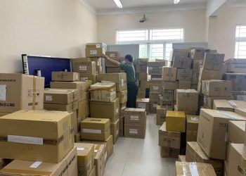 pha duong day lam thuoc tay gia rat lon nhieu ngay kiem dem chua het TP.HCM: Phá đường dây làm thuốc tây giả quy mô lớn Phá đường dây làm thuốc tây giả rất lớn, nhiều ngày kiểm đếm chưa hết