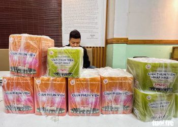 Pháo hoa của Nhà máy Z121 bị hét giá 'trên trời'