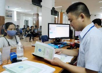 Rút BHXH một lần: Lợi trước mắt, thiệt thòi về lâu dài