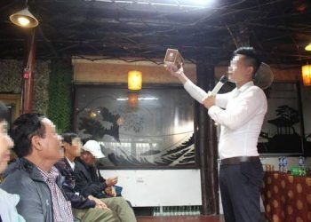 tham gia tour tham quan 0 dong nhieu nguoi cao tuoi o ha noi nem trai dang Hà Nội: Tham gia "tour tham quan 0 đồng", nhiều người cao tuổi bị lừa đảo trắng trợn Tham gia "tour tham quan 0 đồng", nhiều người cao tuổi ở Hà Nội nếm "trái đắng"