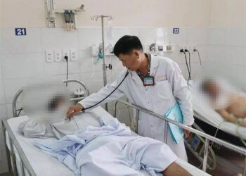 Thua cá độ bóng đá, người đàn ông 31 tuổi uống thuốc chuột tự tử