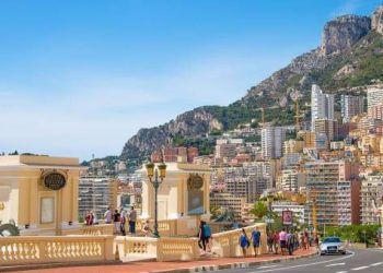 Trải lòng của người sống ở quốc gia giàu nhất nhì thế giới: Ra khỏi nhà là gặp triệu phú, siêu xe nhan nhản, dạo phố cũng ngại xuề xoà, giá nhà siêu đắt đỏ