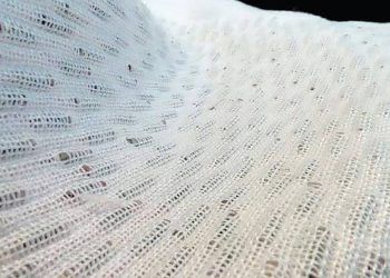 Vải điện tử có thể sạc pin điện thoại