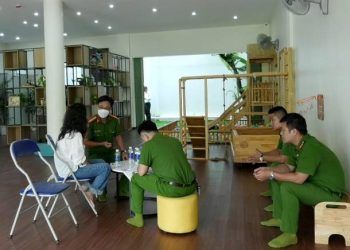 Vụ cô giáo bạo hành, cho trẻ ăn lại đồ nhả ra: Nhóm trẻ nộp đơn xin giải thể