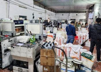 Bắt nhóm người làm giả 100 tấn sách, tiêu thụ 600 quyển/ngày